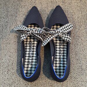 HTF Navy Mary Jane Pointed Rothy's Flat - 8.5M